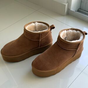 Hippy Cozy Platform Ankle Boot
